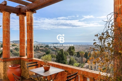 Maison &agrave; vendre &agrave; NICE Cimiez-Valrose - 8 pi&egrave;ces - 250 m&sup2; 