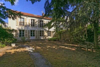 Maison &agrave; vendre &agrave; LA GARENNE COLOMBES  - 8 pi&egrave;ces - 247 m&sup2; 