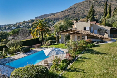 House for sale in VENCE  - 6 rooms - 180 m&sup2; 
