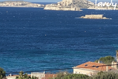 Maison &agrave; vendre &agrave; MARSEILLE 7EME  - 9 pi&egrave;ces - 320 m&sup2; 