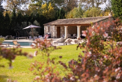 Maison &agrave; vendre &agrave; NOVES  - 7 pi&egrave;ces - 246 m&sup2; 