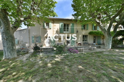 Maison &agrave; vendre &agrave; CORNILLON-CONFOUX  - 12 pi&egrave;ces - 450 m&sup2; 