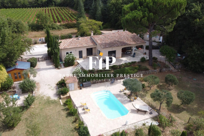 Maison &agrave; vendre &agrave; AIX-EN-PROVENCE  - 12 pi&egrave;ces - 228 m&sup2; 