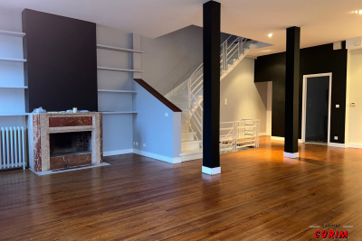 Maison &agrave; louer &agrave; BORDEAUX  - 5 pi&egrave;ces - 194 m&sup2; 