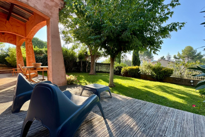 Maison &agrave; vendre &agrave; AIX-EN-PROVENCE  - 7 pi&egrave;ces - 160 m&sup2; 