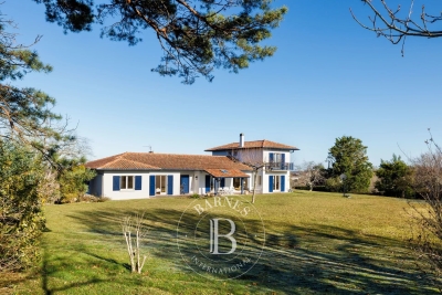 Maison &agrave; vendre &agrave; URRUGNE   - 271 m&sup2; 