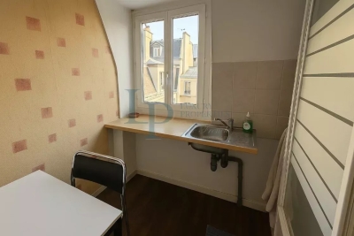 Appartement &agrave; vendre &agrave; PARIS 8EME  - 1 pi&egrave;ces - 8 m&sup2; 