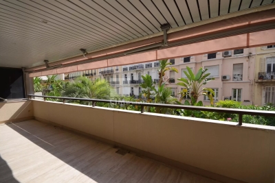 Appartement &agrave; vendre &agrave; CANNES  - 2 pi&egrave;ces - 84 m&sup2; 