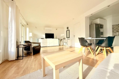 Appartement &agrave; vendre &agrave; JUAN-LES-PINS  - 2 pi&egrave;ces - 60 m&sup2; 