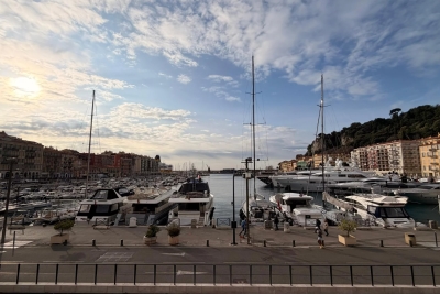 Appartement &agrave; vendre dernier etagent alpes maritimes 