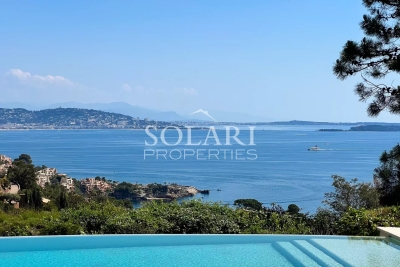 House to rent in THÉOULE-SUR-MER  - 7 rooms - 225 m&sup2; 