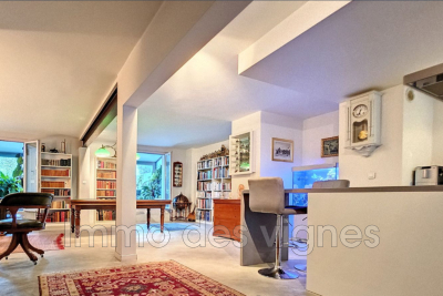 House for sale in AVIGNON  - 5 rooms - 200 m&sup2; 