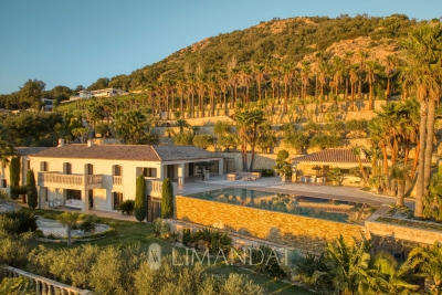 Villa in Grimaud for rental from 32 000 € / week, Photo 11