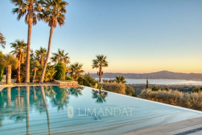 Villa in Grimaud for rental from 32 000 € / week, Photo 18