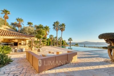 Villa in Grimaud for rental from 32 000 € / week, Photo 19