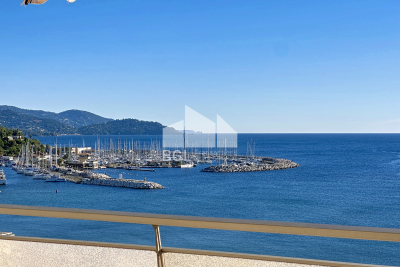 Appartement &agrave; vendre &agrave; LE LAVANDOU  - 3 pi&egrave;ces - 70 m&sup2; 