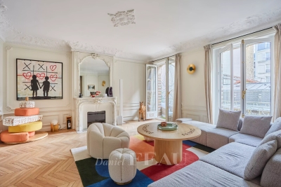 Appartement &agrave; vendre champ de mars paris 7eme 