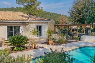 Maison &agrave; vendre &agrave; MOUGINS  - 9 pi&egrave;ces - 306 m&sup2; 