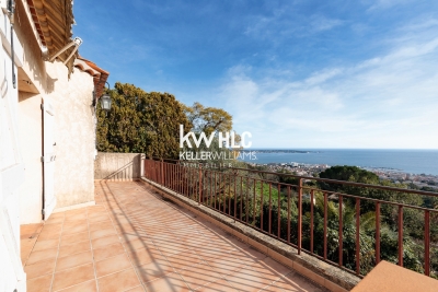 Maison &agrave; vendre &agrave; VALLAURIS  - 6 pi&egrave;ces - 190 m&sup2; 