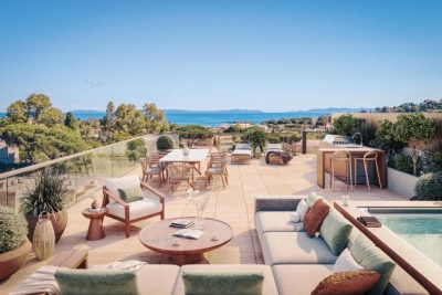 Appartement &agrave; vendre vue mer terrasse le lavandou 