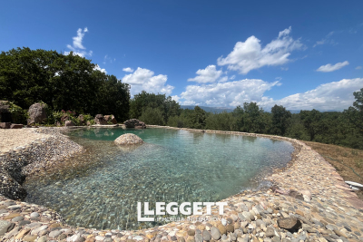 Maison &agrave; vendre &agrave; BAGNOLS-EN-FORÊT  - 6 pi&egrave;ces - 188 m&sup2; 