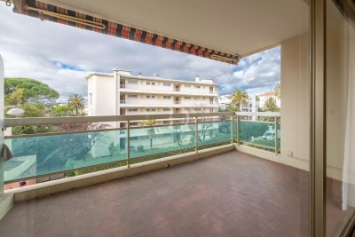 Apartment for sale in NICE  - 4 rooms - 94 m&sup2; 