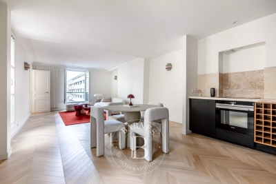Apartment for sale in real estate PARIS 1ER  - 3 rooms - 73 m&sup2; 