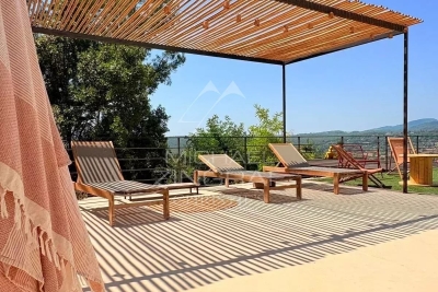 Maison &agrave; vendre &agrave; FAYENCE  - 8 pi&egrave;ces - 240 m&sup2; 