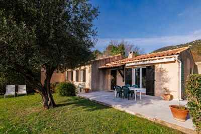 Maison &agrave; vendre &agrave; TOURRETTES-SUR-LOUP  - 4 pi&egrave;ces - 80 m&sup2; 