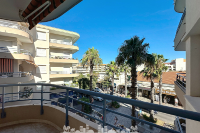 Appartement &agrave; vendre &agrave; CAVALAIRE-SUR-MER  - 3 pi&egrave;ces - 54 m&sup2; 