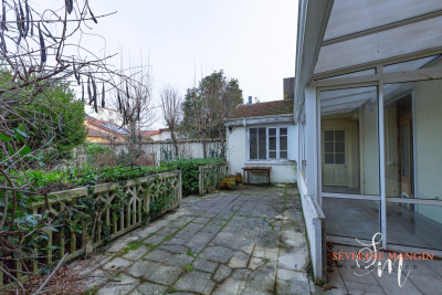 Maison &agrave; vendre &agrave; BOURG-DE-PÉAGE  - 8 pi&egrave;ces - 210 m&sup2; 