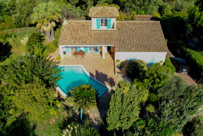 House for sale in STE-MAXIME  - 6 rooms - 150 m&sup2; 