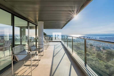 Appartement &agrave; louer &agrave; NICE  - 5 pi&egrave;ces - 138 m&sup2; 