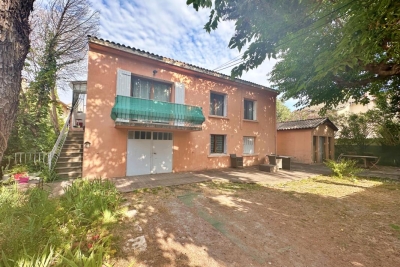 Maison &agrave; vendre &agrave; AVIGNON  - 6 pi&egrave;ces - 190 m&sup2; 