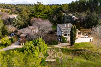 Maison &agrave; vendre &agrave; AIX-EN-PROVENCE  - 9 pi&egrave;ces - 230 m&sup2; 