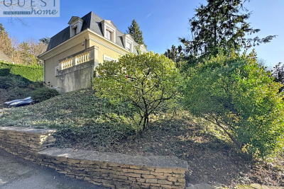 Maison &agrave; vendre &agrave; CHARBONNIÈRES-LES-BAINS  - 8 pi&egrave;ces - 221 m&sup2; 