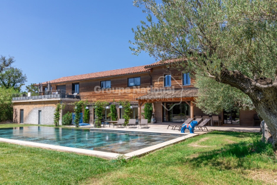 Maison &agrave; vendre &agrave; ST-RÉMY-DE-PROVENCE  - 14 pi&egrave;ces - 502 m&sup2; 
