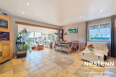 Maison &agrave; vendre installation bureau de vente 