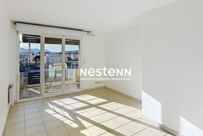 Appartement &agrave; louer &agrave; CANNES-LA-BOCCA  - 2 pi&egrave;ces - 40 m&sup2; 