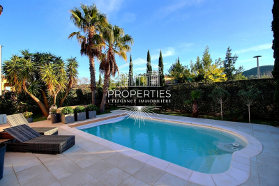 Maison &agrave; vendre &agrave; BORMES-LES-MIMOSAS  - 4 pi&egrave;ces - 90 m&sup2; 