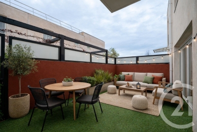 Appartement &agrave; vendre &agrave; LE LAVANDOU  - 4 pi&egrave;ces - 83 m&sup2; 