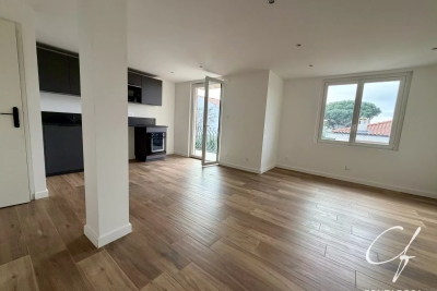 Appartement &agrave; vendre &agrave; FRÉJUS  - 2 pi&egrave;ces - 43 m&sup2; 