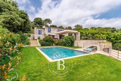Maison &agrave; vendre &agrave; LA COLLE-SUR-LOUP  - 7 pi&egrave;ces - 258 m&sup2; 