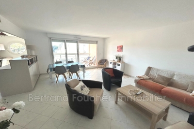 Appartement &agrave; vendre &agrave; CAVALAIRE-SUR-MER  - 3 pi&egrave;ces - 76 m&sup2; 