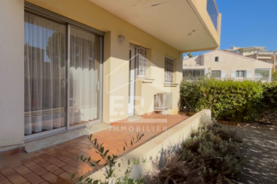 Appartement &agrave; vendre &agrave; FRÉJUS  - 2 pi&egrave;ces - 47 m&sup2; 
