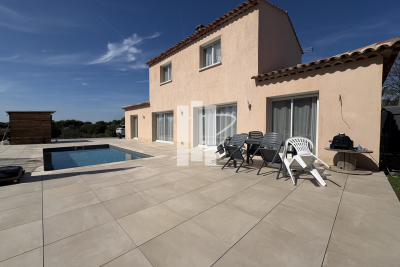 Maison &agrave; vendre &agrave; FRÉJUS  - 4 pi&egrave;ces - 117 m&sup2; 