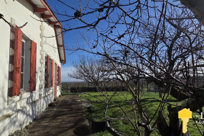 Maison &agrave; vendre &agrave; MORTAGNE SUR GIRONDE  - 4 pi&egrave;ces - 136 m&sup2; 