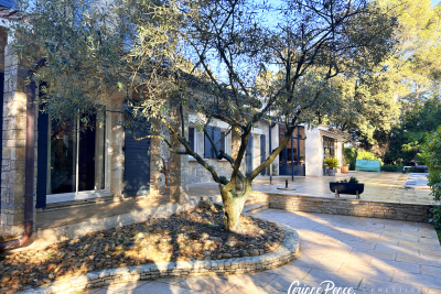 Maison &agrave; vendre &agrave; NÎMES  - 4 pi&egrave;ces - 155 m&sup2; 