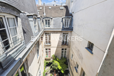 Apartment for sale in PARIS 4EME Notre Dame 1 - 2 rooms - 61 m&sup2; 