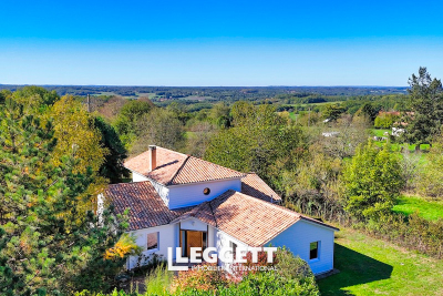 Maison &agrave; vendre &agrave; NONTRON  - 6 pi&egrave;ces - 175 m&sup2; 